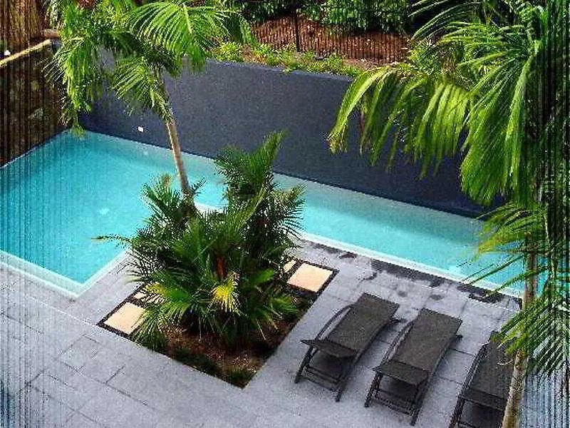 Coconut Grove Aparthotel Port Douglas