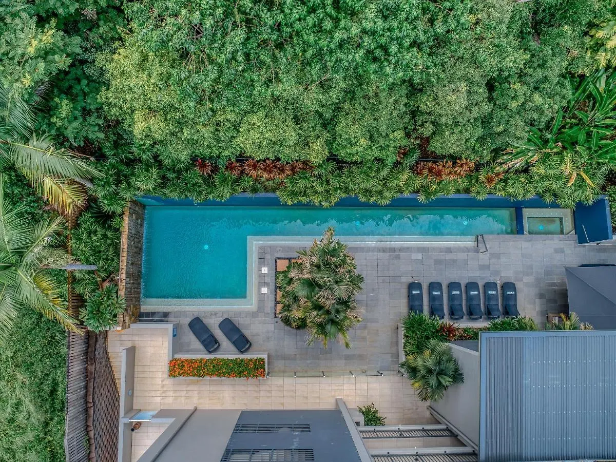 Coconut Grove Aparthotel Port Douglas Australia