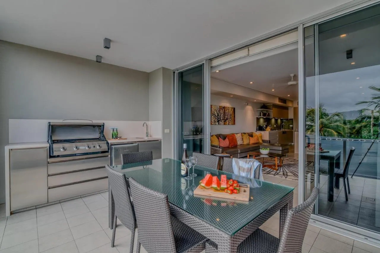 Coconut Grove Aparthotel Port Douglas